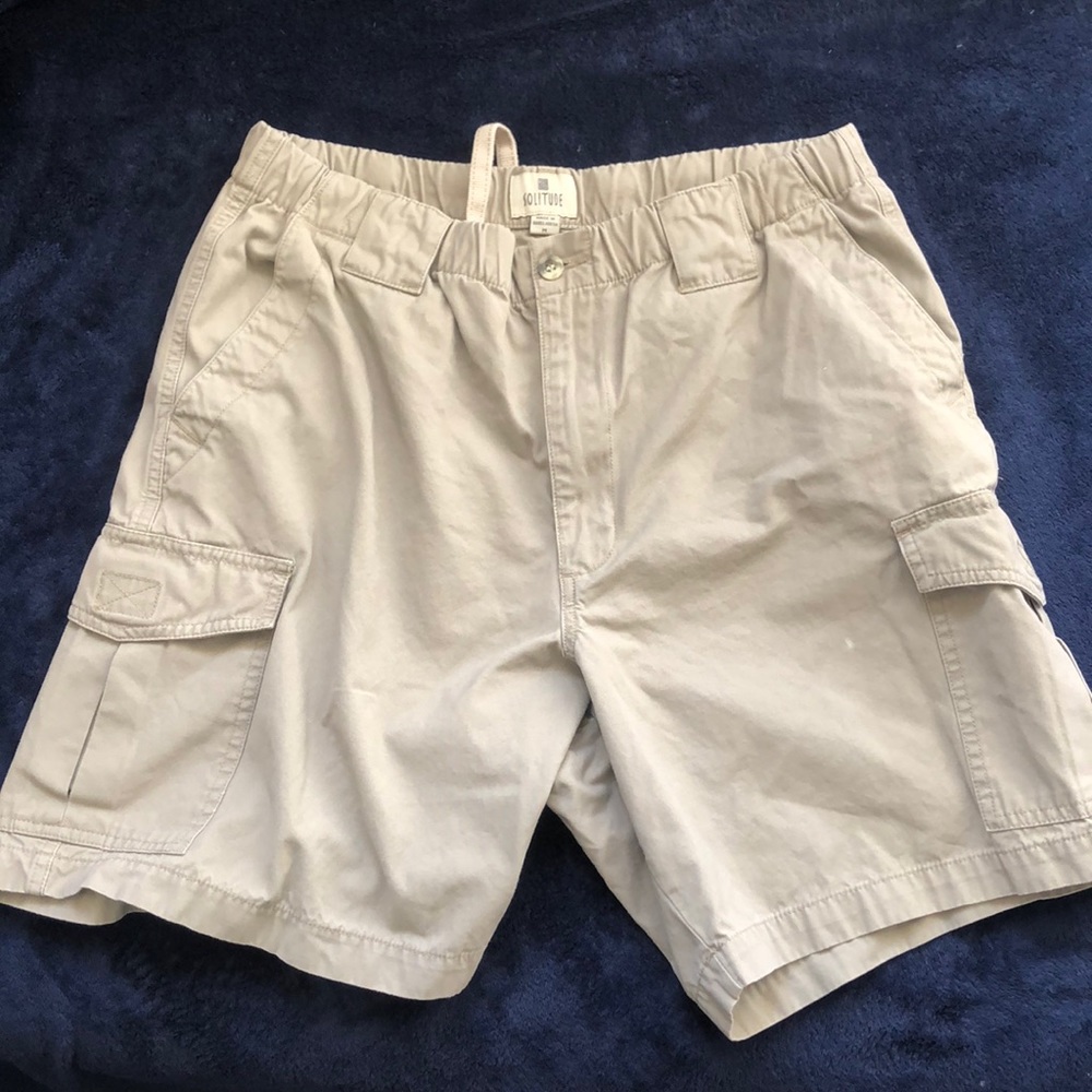 Solitude men’s shorts size M